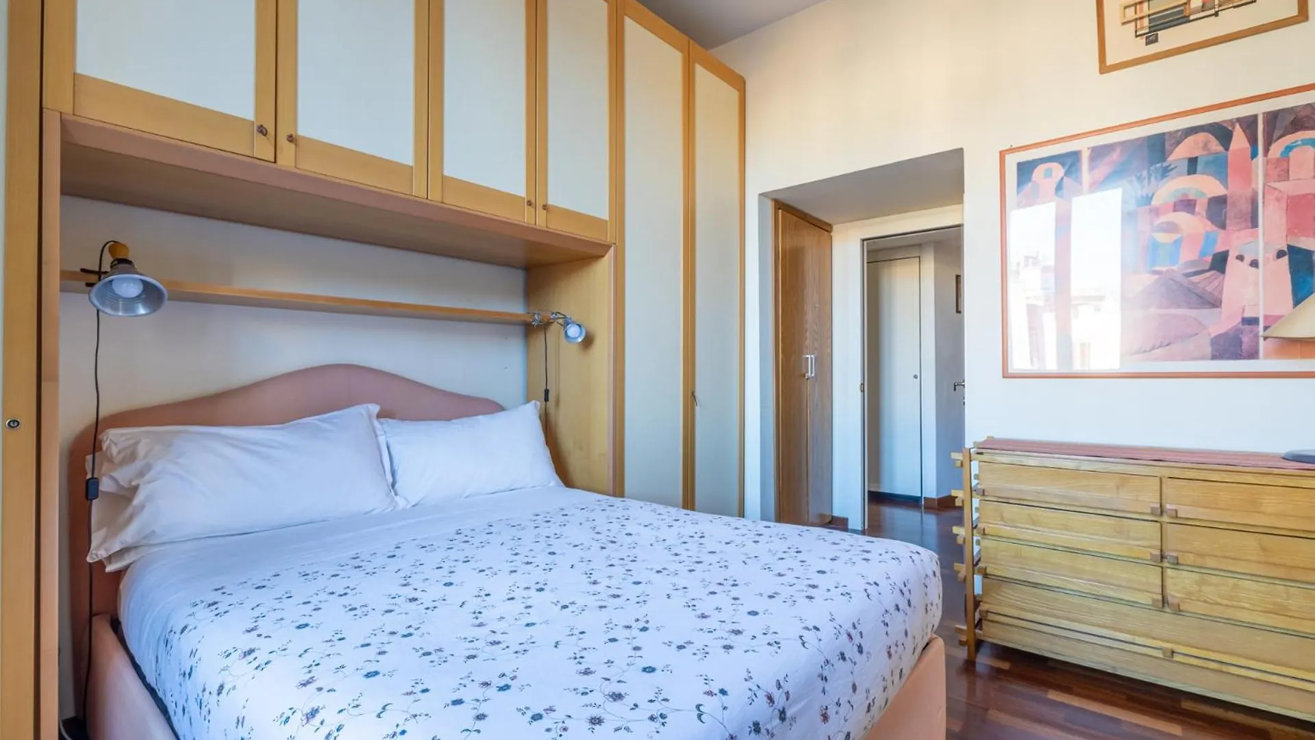 New Trastevere Home: Big, Elegant, Comfy Apartment Rome 0*,  Italy